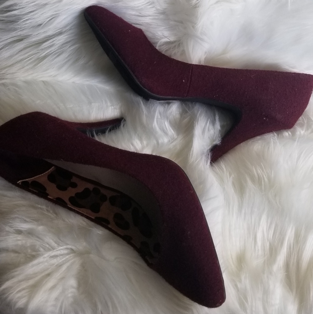 Burgandy Fergalicious Symphony Fergie Women's Shoe